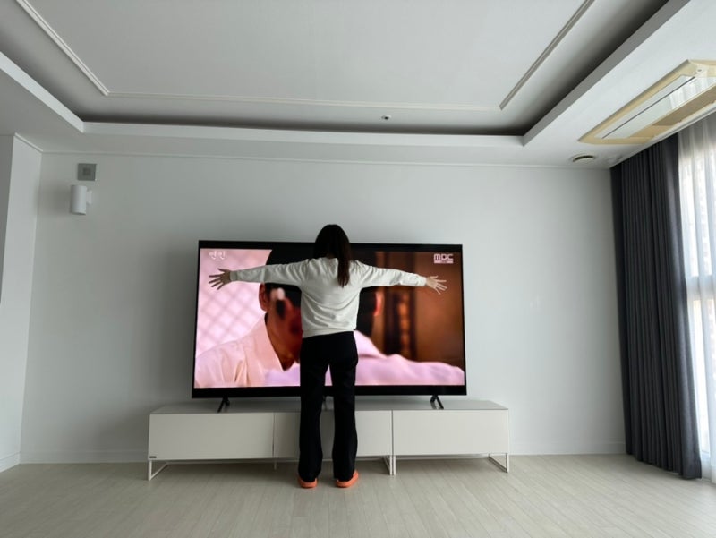 리바트 모노디 2400 거실장 티비장 86인치 TV선반으로 선택 설치 후기