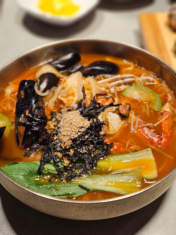  부산 동래 맛집 부산면가 롯데백화점 동래점 먹거리 충무김밥 얼큰 짬뽕 칼국수 세트