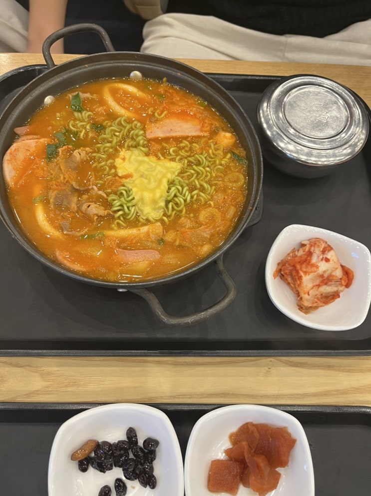  김포공항 국제선:: 대청마루(담소반, 킹콩부대찌개)