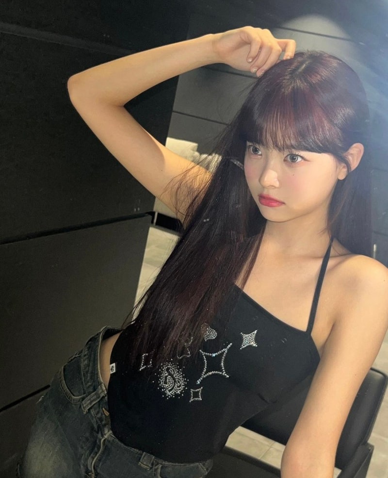 Le Sserafim Hong Eunchae Wallpaper and Instagram Photos
