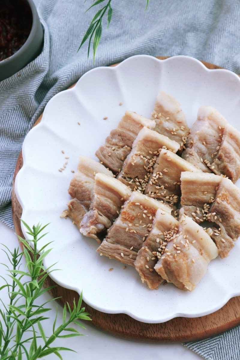 수육 맛있게 삶는법 구이용삼겹살수육 삼겹살 수육 수육만들기 냉동삼겹살 보쌈 삶는법 된....