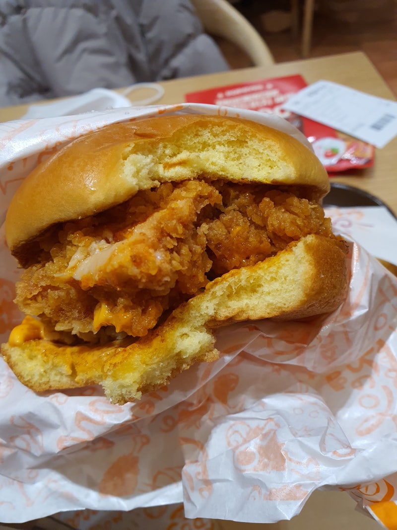 인턴일기] #22. 스카웃은 걸스카웃밖에 모르는 전직 걸스카우트 단장 출신 : 네이버 블로그, image size:800x1067