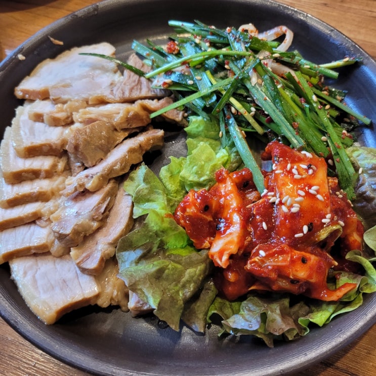 황해도 순대국밥 강남역 신분당선 국밥 족발 맛집