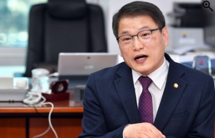 국힘당 <b>이종성</b><b>의원</b>, 이광재 <b>국회</b> 사무총장 고소 방침/최석태/