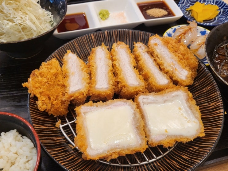  원주 단계동 돈카츠 맛집 : 우메우메, 등심치즈정식 추천