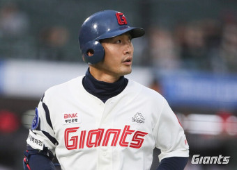  크보 KBO 프로야구 롯데자이언츠 안권수 방출 안권수 문경찬 등 5명 방출!! 명단 기록 프로필