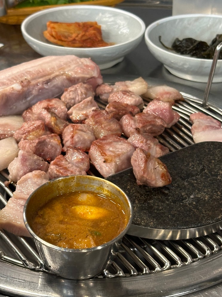 목살이 입에서 살살 녹는 순천맛집 돈사돈