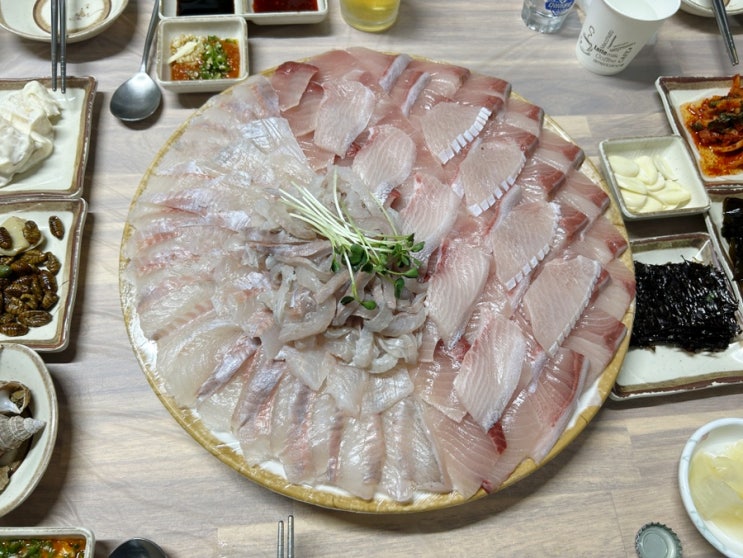  [울산 남구 삼산 맛집] 사량도자연산횟집 2호점 | 모듬회