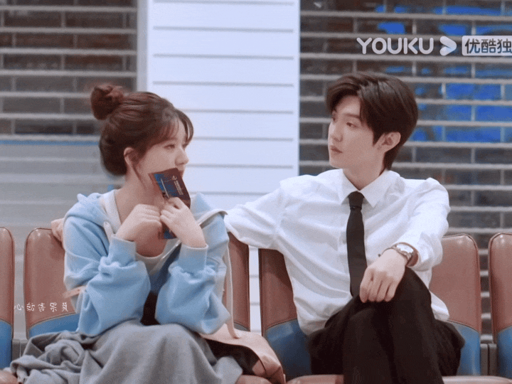  <중드 투투장부주-14화 여기요 저기요 여기 썸타는것좀봐봐요. 어쩜 이리도 이쁘게 썸을 타냐고 공기마저 달콤하다능>好暖昧空气中都是甜甜的味道