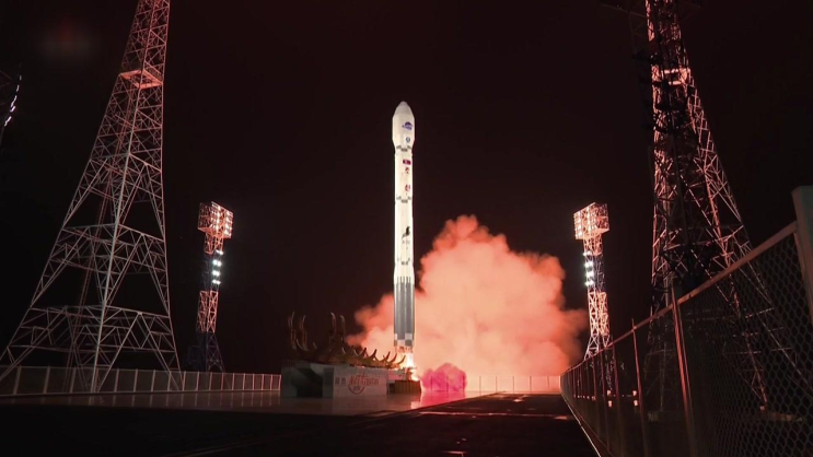 北, '위성 사진' 공개할까?...<b>한미일</b> 연합 <b>해상훈련</b>