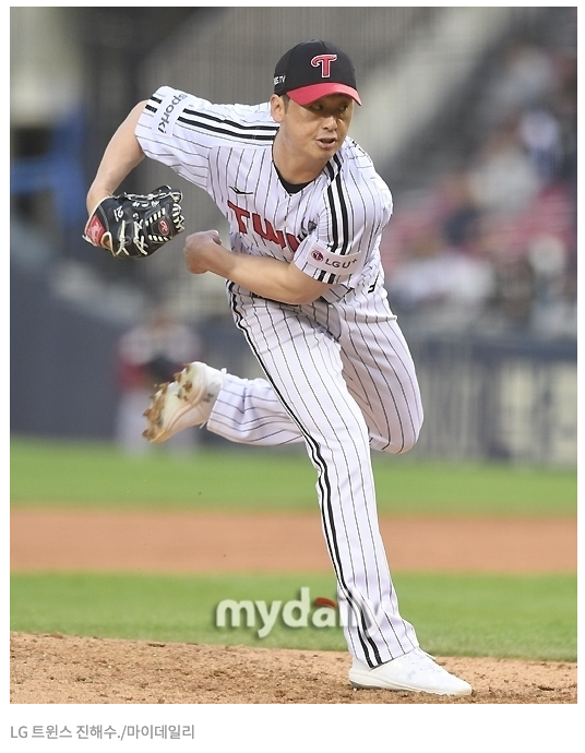  [공식발표] '좌완 뎁스 강화' 롯데↔LG 트레이드, 진해수↔2025 신인 5R 지명권, 마이데일리, 2023-11-27 13:32:34