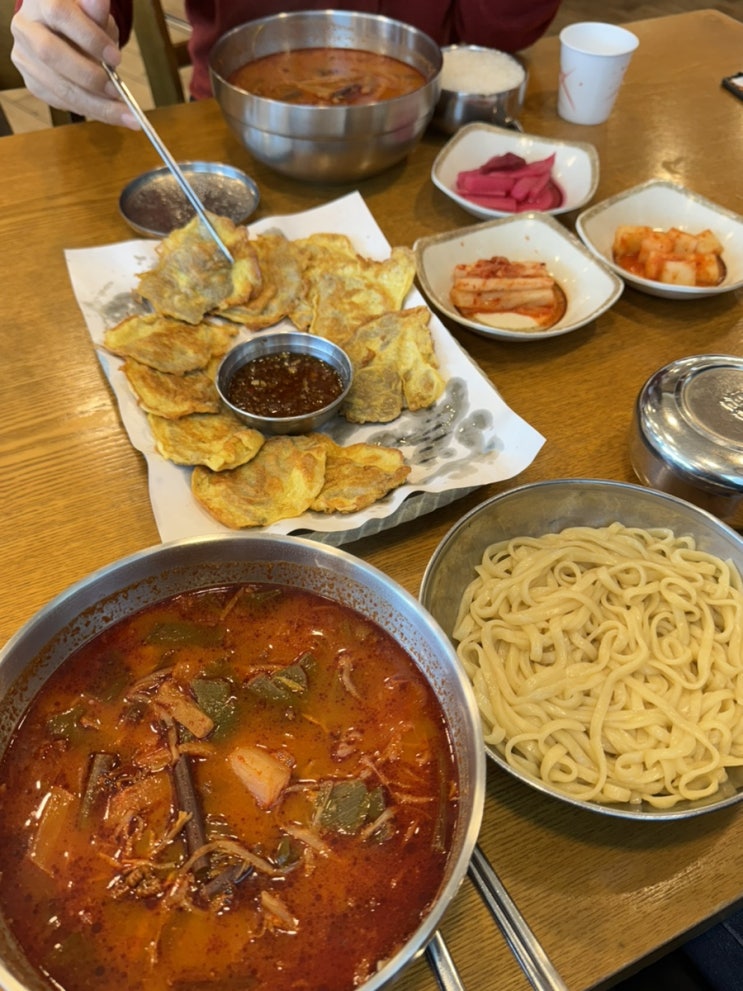  경기 남양주 팔당맛집_동동국수집(feat.육칼/두물머리인근맛집/내돈내산)