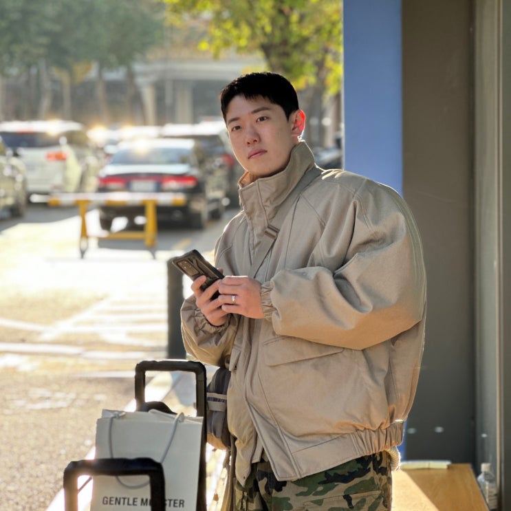  남자 숏자켓 젠사이 고급스러운 베이지 패딩