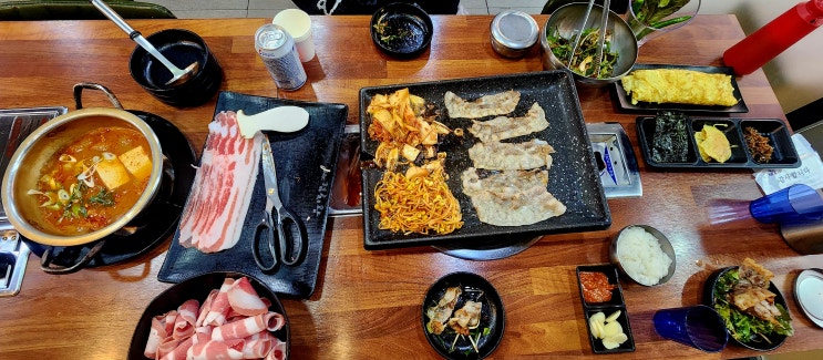  창원 김치찌개 반송시장 맛집 미스터김치왕 대패삼겹살