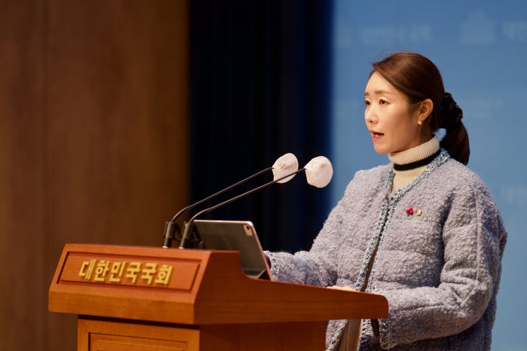  <b>국민의힘</b>은 '이동관... 尹정부가 <b>삭감</b>한 <b>민생 예산</b>... 