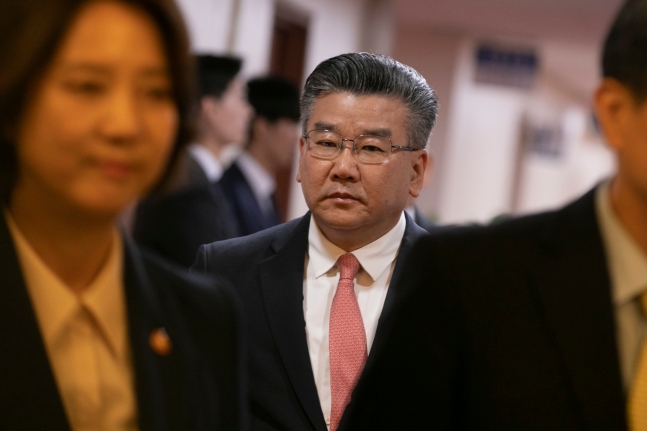 버티는 <b>유병호 감사원</b> 사무총장, 부담 큰 공수처