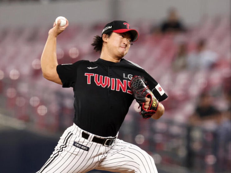 LG <b>고우석</b> 미국 <b>MLB 진출</b>할 수 있을까? 4년, 2천만달러가... 