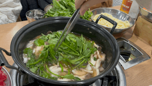  신용산 용리단길 맛집 청도미나리식당 예약 웨이팅 맛도리 후기
