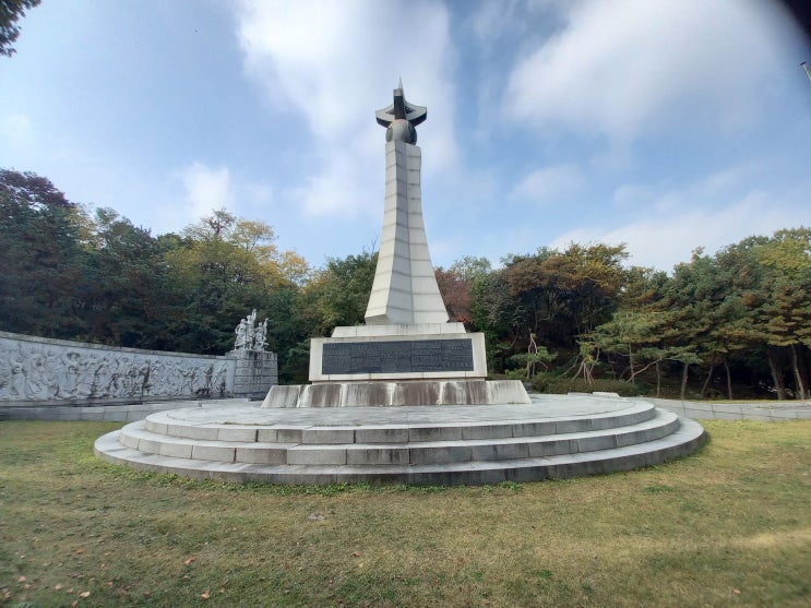 3.1 독립운동 기념탑 사진입니다.