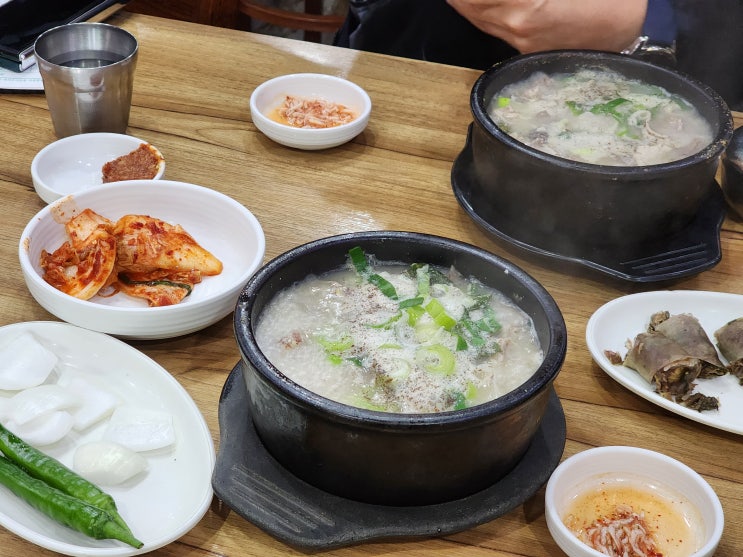  보라매병원근처 맛집 ::서일순대국:: 깔끔한데 깊은 맛