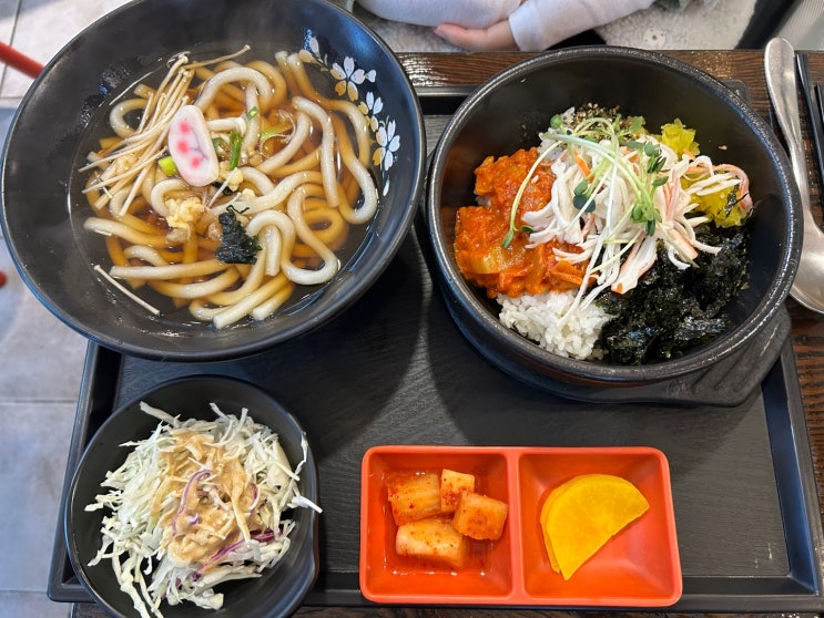  광주 광천터미널 맛집 유스퀘어 미소야 알 없는 게살알밥이라니