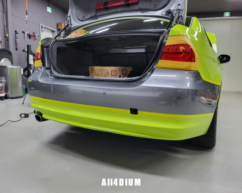 BMW E90 3시리즈 화사한 라임그린 전체랩핑 시공 / [올포디움 천안아산 본점]