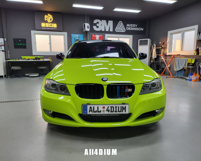 BMW E90 3시리즈 화사한 라임그린 전체랩핑 시공 / [올포디움 천안아산 본점]
