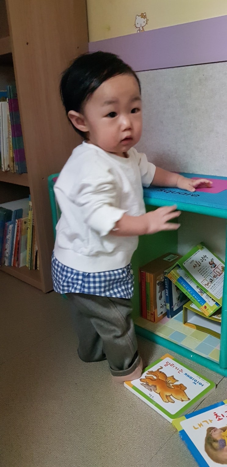 키즈노트 기록으로 알아보는 13개월 아기 발달 실내 유아 놀이 키즈노트 기록으로 알아보는 13개월 아기 발달 실내 유아 놀이