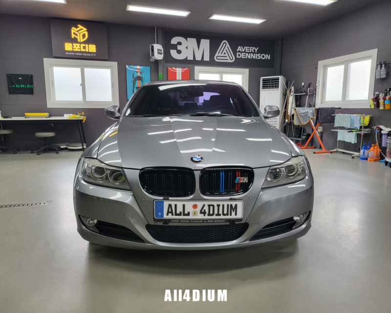 BMW E90 3시리즈 화사한 라임그린 전체랩핑 시공 / [올포디움 천안아산 본점]