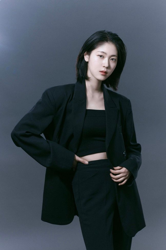 원유진, <b>FN엔터</b>와 <b>전속계약</b> +  드라마 ‘밤이 되었습니다’... 