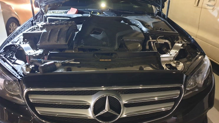  벤츠 e220d 배터리 출장밧데리로 교체