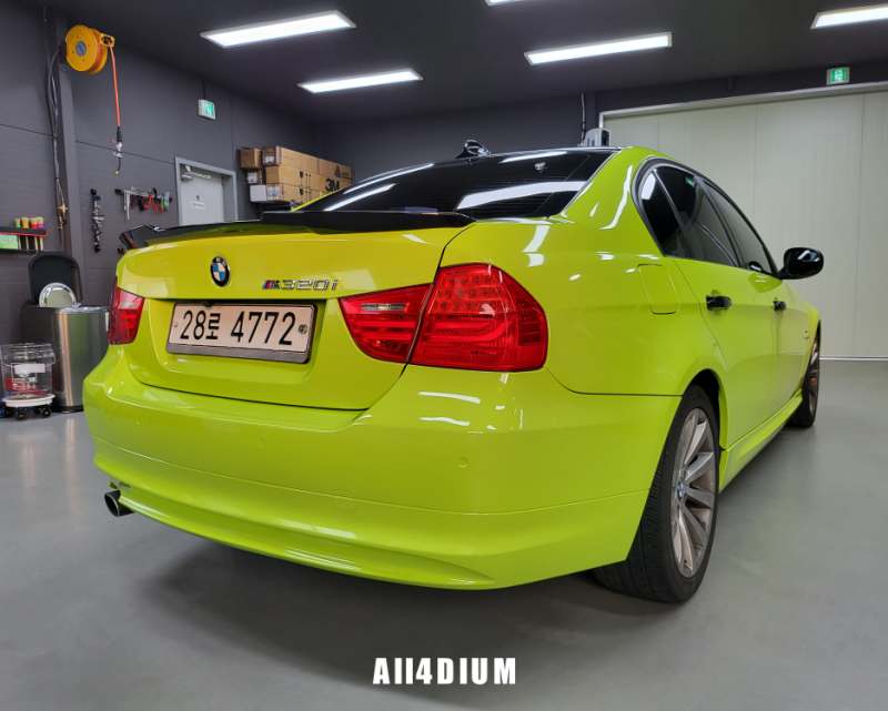 BMW E90 3시리즈 화사한 라임그린 전체랩핑 시공 / [올포디움 천안아산 본점]