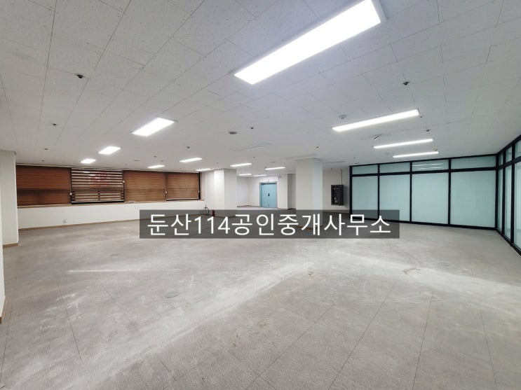  대전 월평동 유동인구 풍부한 항아리상권 2층 대로변 무권리 상가임대 (ft주차편리,분할가능)