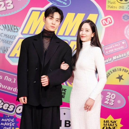 2023 MAMA 김소현 & <b>황민현</b> '도솔커플의 재회'