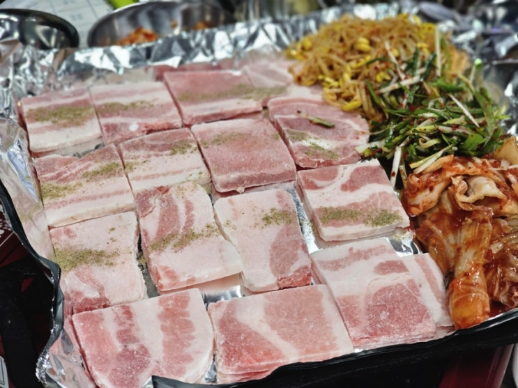  통껍데기와 급랭삼겹살전문 회식맛집 포항문덕 욱이네식당