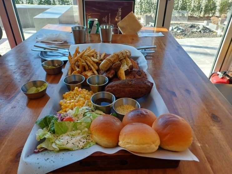  인천 서구 맛집 네온몬스터즈 스테이크하우스 청라호수 앞 가성비 굿
