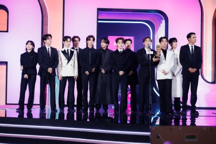 023 MAMA' <b>세븐틴</b>, 8년만... 故문빈 고마워“… 뉴진스 <b>4관왕</b>