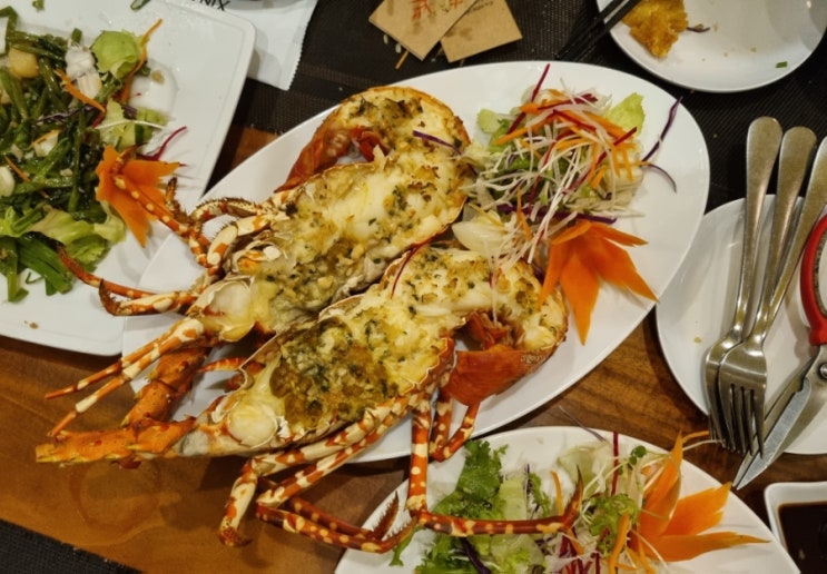  푸꾸옥 여행자거리, 그랩 흥정하기, 신짜오 씨푸드와 문스파 발마사지, 킹콩마트 기념품