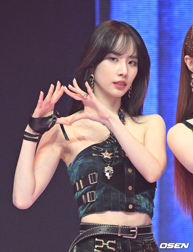 우주소녀 설아, 8년만 내년 1월 솔로 데뷔...팀 내 첫 주자 우주소녀 설아, 8년만 내년 1월 솔로 데뷔...팀 내 첫 주자