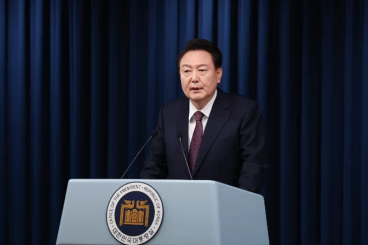 민주당 <b>탄핵안</b> 처리 무력화, "<b>방통위</b> 업무 공백 우려 사의 전달"