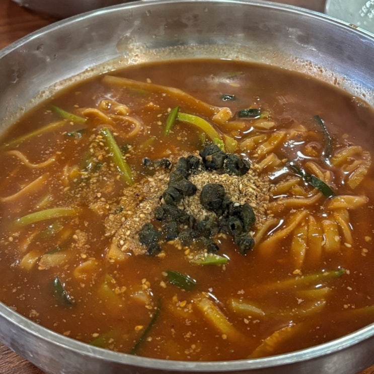  남춘천역 근처 맛집, 춘천 현지인 추천 해장 각 학곡다슬기장칼국수