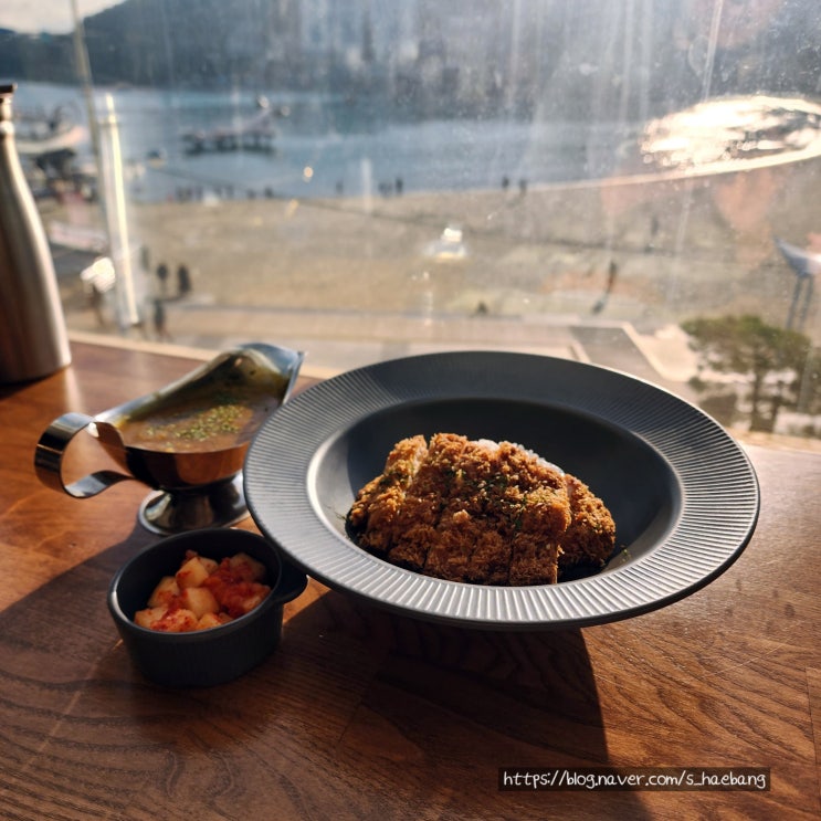  부산 암남동 돈까스맛집 송도해수욕장 바다뷰 레스토랑 비치로드133