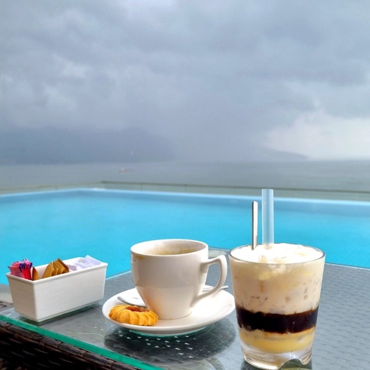 다낭 해장으로 일본라멘, 커피는 TMS 호텔 루프탑 카페