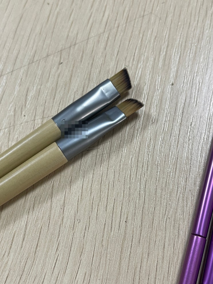  각종 메이크업 화장 색조 브러쉬 중국 OEM 공장 직접 생산 수입 납품하기