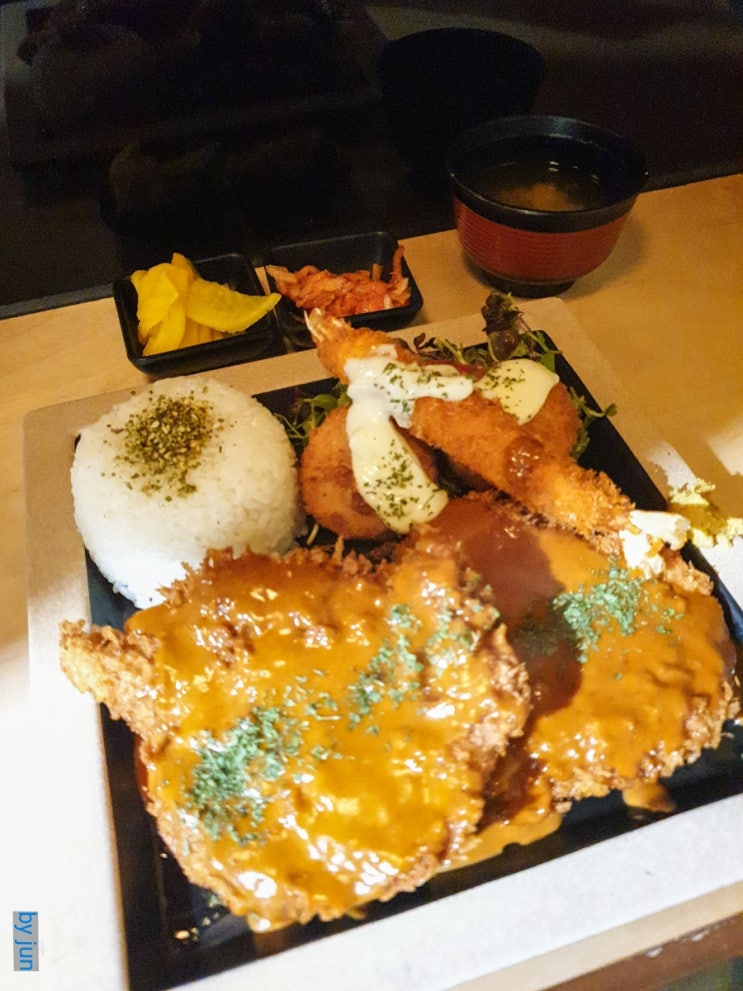  마곡나루역 긴자료코 - 단짠단짠 데미그라스 소스와 바삭 돈까스