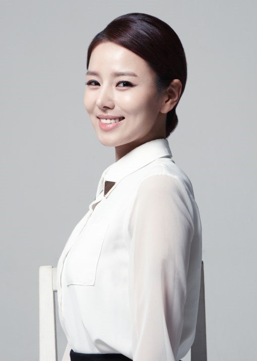 '마약 고발' 강미정 아나운서, 누구?...역고소한 남편 집안 눈길 '마약 고발' 강미정 아나운서, 누구?...역고소한 남편 집안 눈길