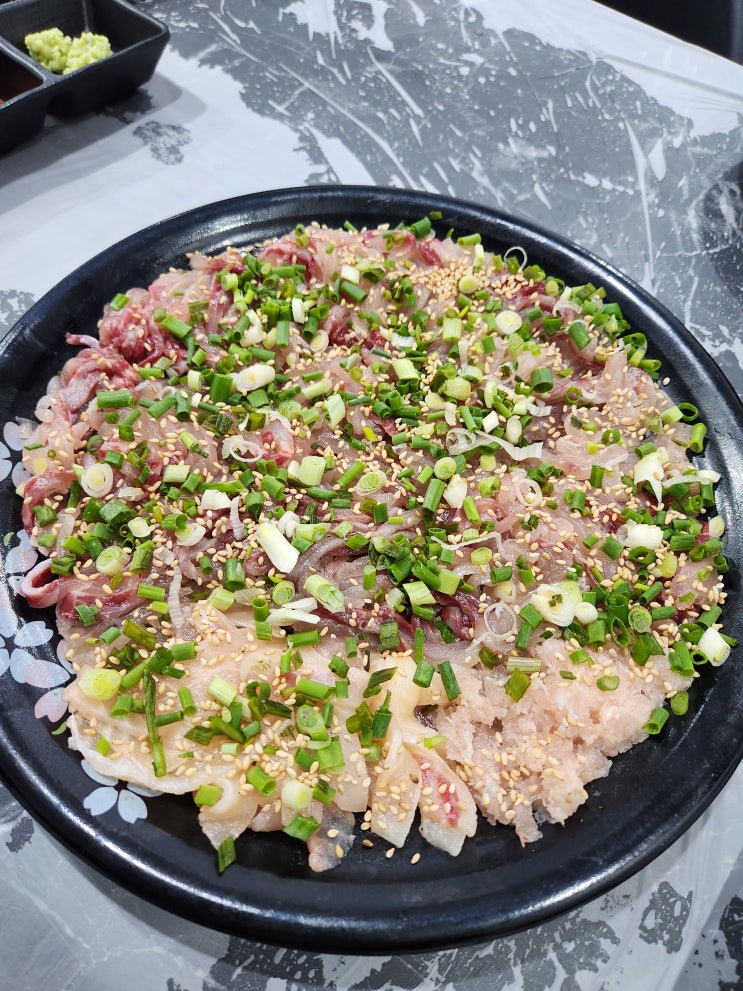  초장이 맛있는 향어맛집 깡촌횟집