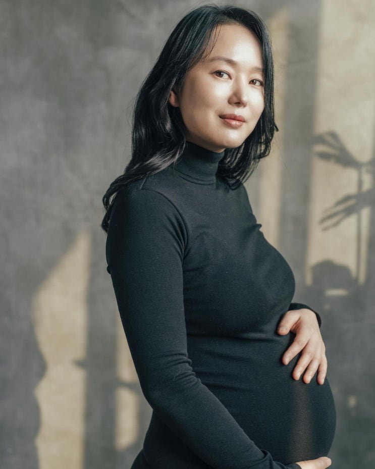 '예비맘' 윤진서, 만삭 D라인 공개..."엄마의 모습 남겨" '예비맘' 윤진서, 만삭 D라인 공개..."엄마의 모습 남겨"
