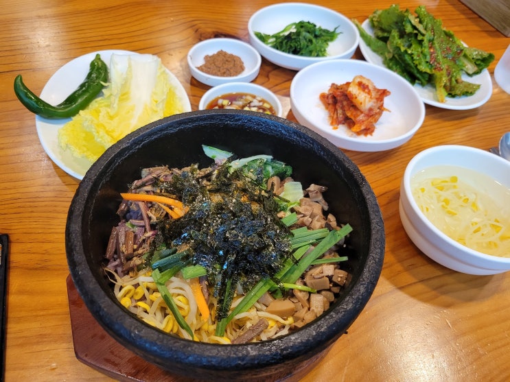  굴국밥전문점 대전 굴세상 굴돌솥밥 매생이국 대전역 맛집