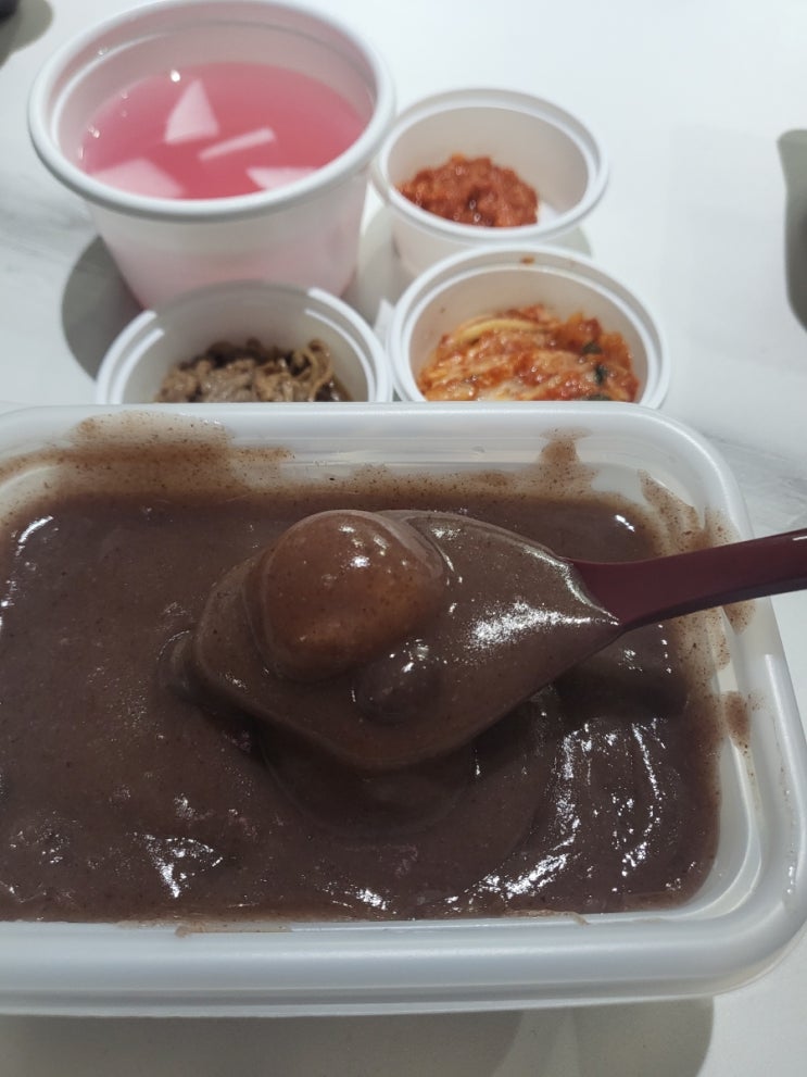  본죽 동짓날 단팥죽 신메뉴  진품쇠고기육개장죽
